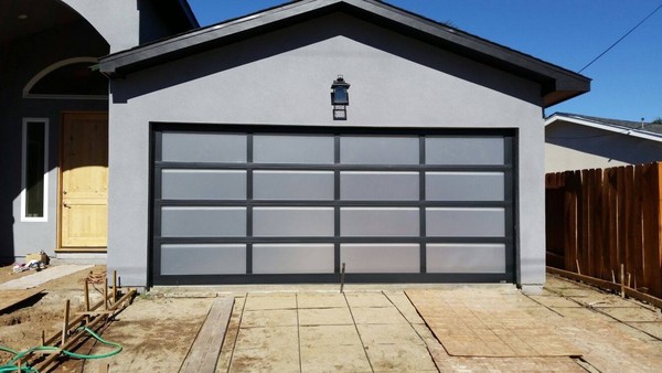 Garage Door Installation in San Diego, CA (1)